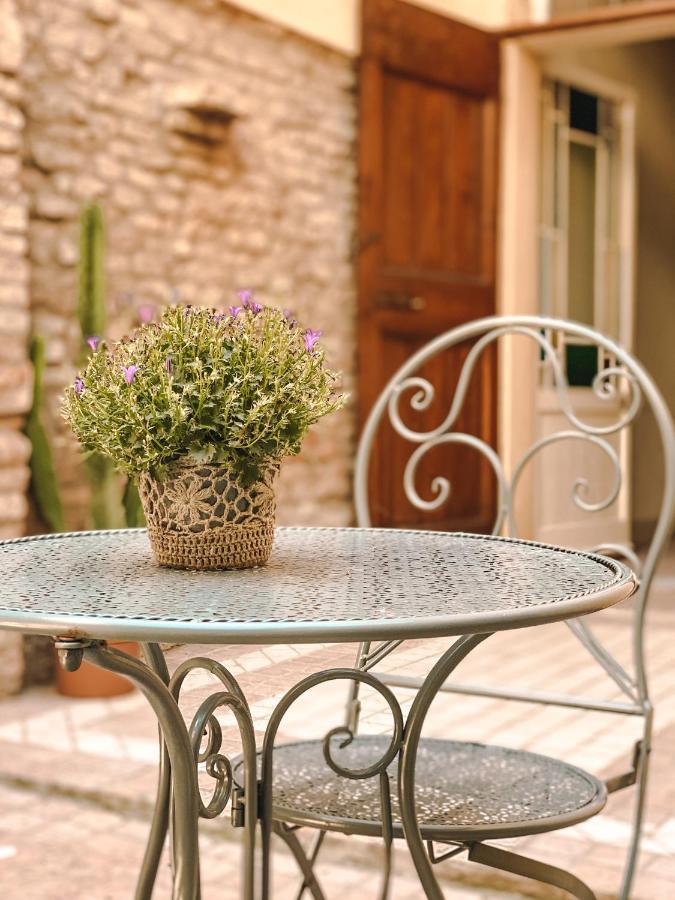 Bed and Breakfast Dimora Deco Луґо Екстер'єр фото