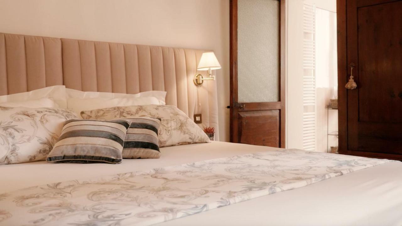 Bed and Breakfast Dimora Deco Луґо Екстер'єр фото